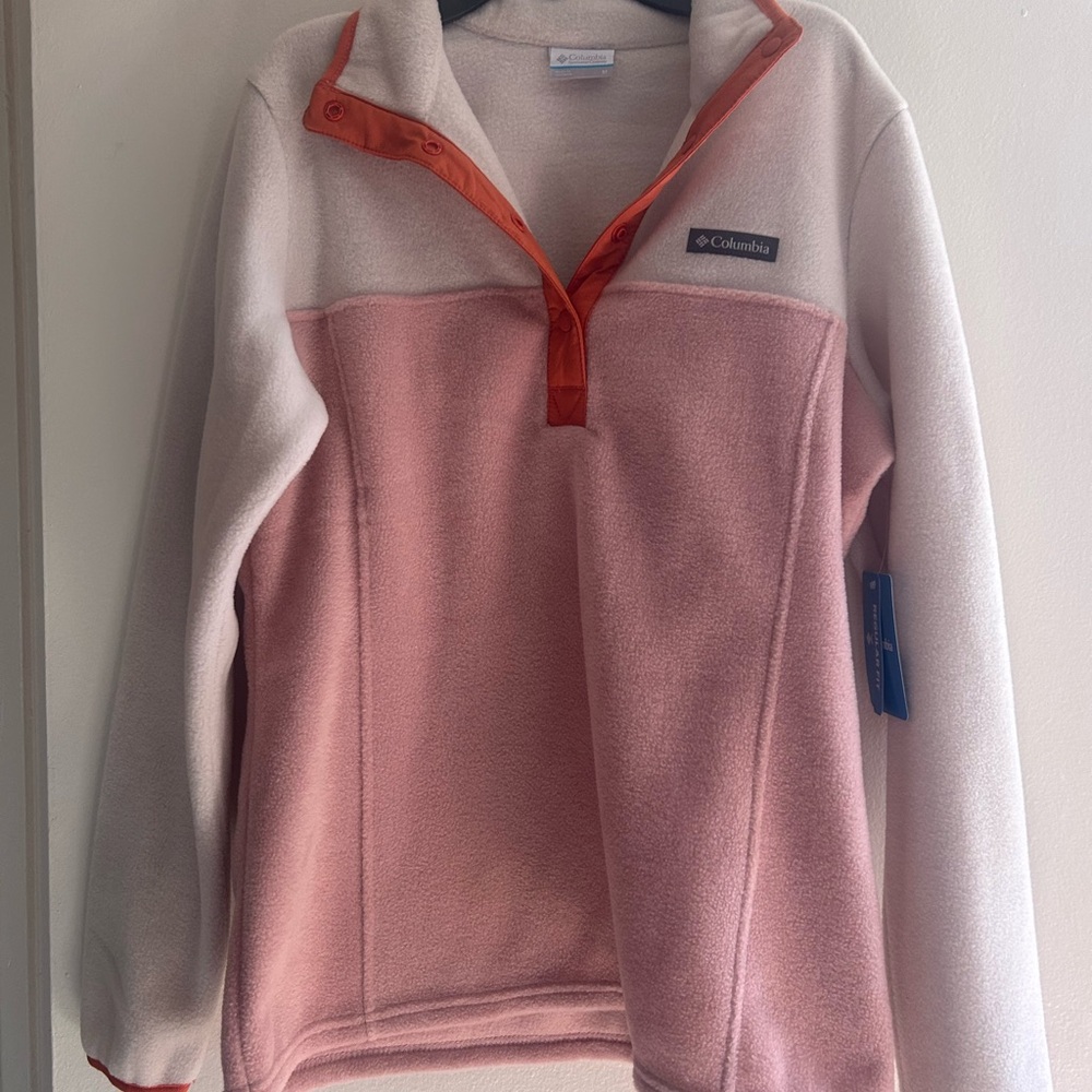 Columbia Women's Pink and Cream Pullover Fleece Sweater